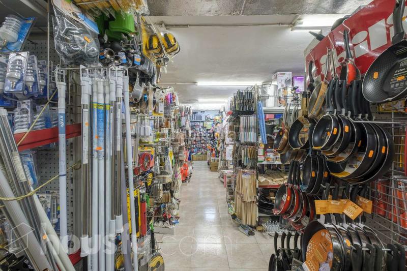 Foto 3bf1f3da-dd6f-4649-875c-ef1099fa6d83. Business premise in carrer d'enric prat de la riba . in Hospitalet de Llobregat (L´)