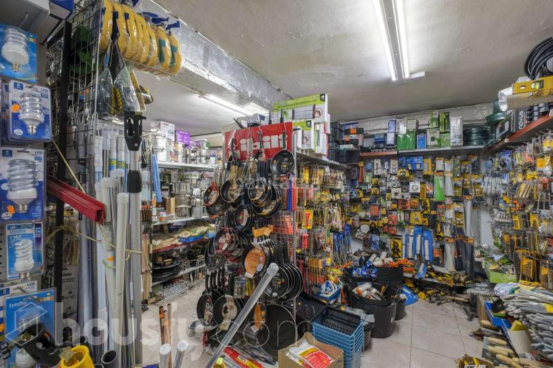 Foto 4ebb1387-1ba4-4ab2-aa98-0f1201ca183c. Business premise in carrer d'enric prat de la riba . in Hospitalet de Llobregat (L´)