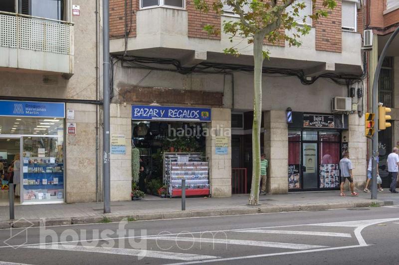 Foto 55c0b3a2-c224-43d8-8410-ff5529fc5e41. Business premise in carrer d'enric prat de la riba . in Hospitalet de Llobregat (L´)