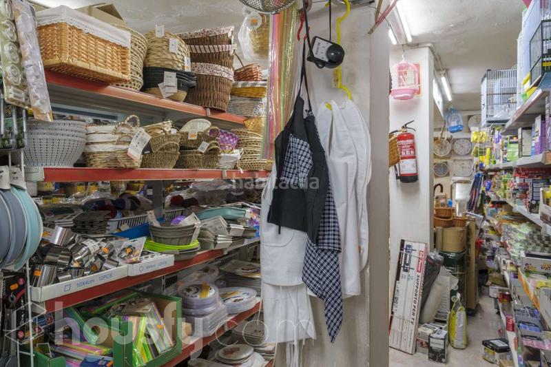 Foto fd2ac25c-ce20-489e-9c66-f19e7602350a. Local commercial dans carrer d'enric prat de la riba . dans Hospitalet de Llobregat (L´)