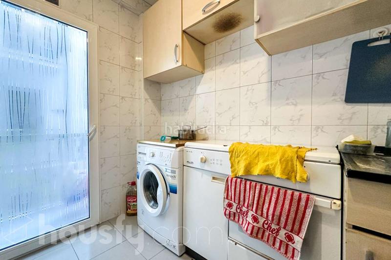 Foto cb1c504f-07ac-4b86-9d07-a5cda810df8e. Etagenwohnung in calle de josé villena . in Ventas Madrid