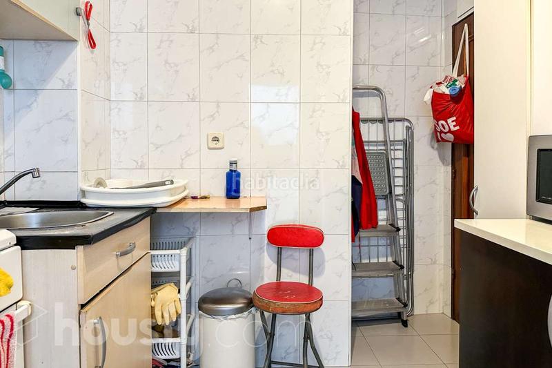 Foto e1de60f5-c945-4187-83f8-c19670b0286b. Etagenwohnung in calle de josé villena . in Ventas Madrid