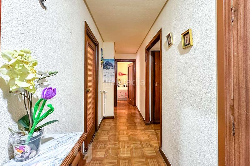 Foto 1ee713bb-c42e-4550-9c6e-96f95d7b56b7. Flat in calle de josé villena . in Ventas Madrid