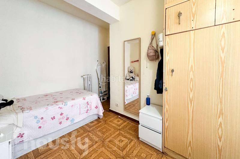 Foto 9113055b-5ba4-4a08-9387-6a4e28996a0a. Flat in calle de josé villena . in Ventas Madrid