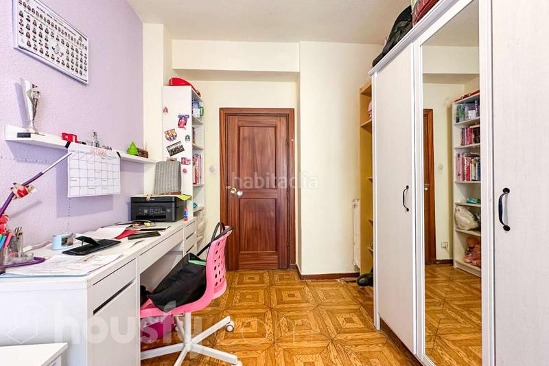 Foto f4344297-2d54-45c1-85ff-4c9aaf774e7a. Flat in calle de josé villena . in Ventas Madrid