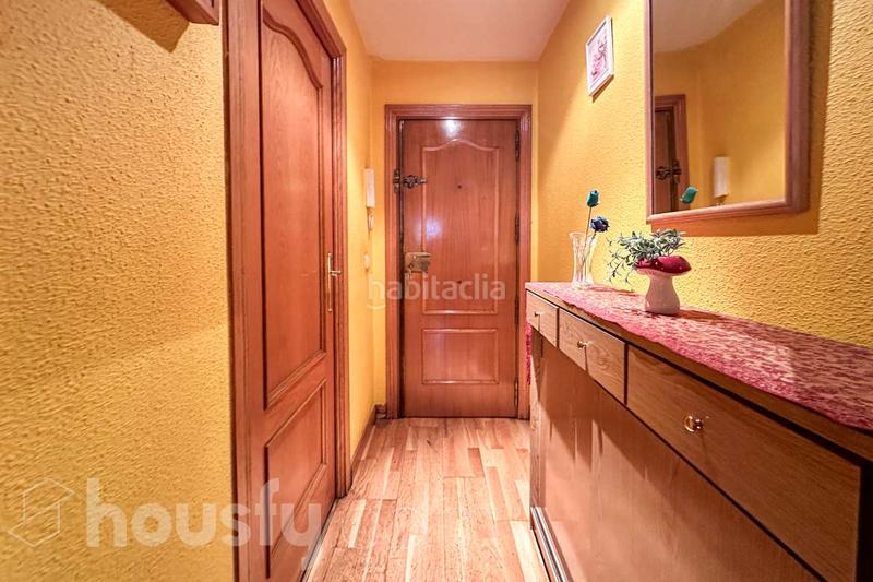 Foto e7cdfa33-a5aa-40ab-85e6-0226a35921f8. Etagenwohnung in calle san dionisio . in Santos Leganés