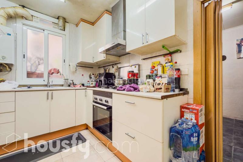 Foto 1c1938bd-73c5-4ea6-9281-d14c58f7f19f. Pis a carrer dels pescadors . a Barceloneta Barcelona