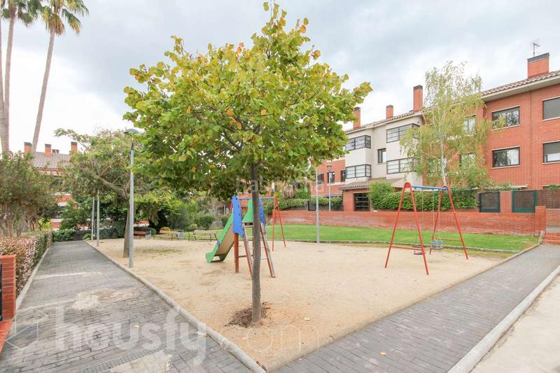 Foto b0a9d0c4-bb5d-42b0-838e-65a89485105b. Appartamento in carrer llaceras . in Torreblanca Sant Cugat del Vallès