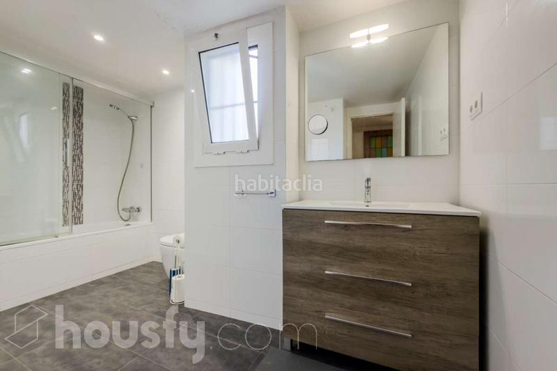 Foto 18823f00-9e35-4999-9869-f22d661e18d1. Appartement dans carrer de nàpols . dans El Camp d´en Grassot i Gràcia Nova Barcelona