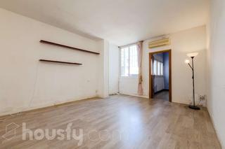 Flat in Carrer de nàpols .