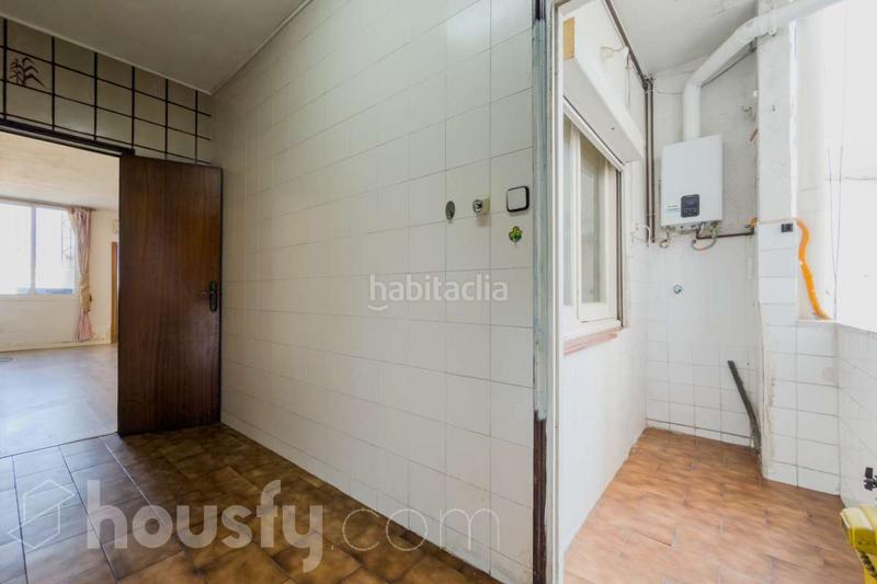 Foto 3a41f65a-e81d-4f81-9cd3-d0d2efba4595. Piso en carrer de nàpols . en El Camp d´en Grassot i Gràcia Nova Barcelona