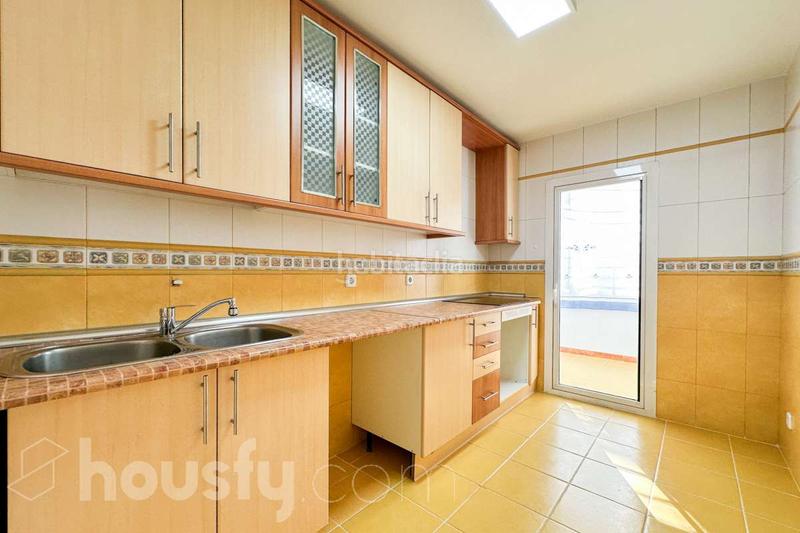 Foto 7cf13cf9-5416-4c01-99aa-48e316fe8fff. Etagenwohnung in calle de ocaña . in Aluche Madrid