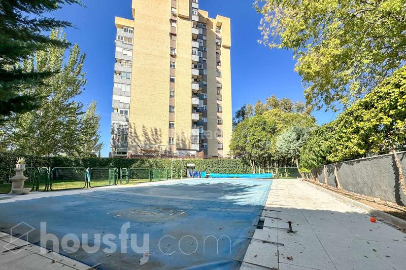 Foto 8cd0d824-da43-4e5a-a1c0-5a7fc3dcb614. Etagenwohnung in calle de ocaña . in Aluche Madrid