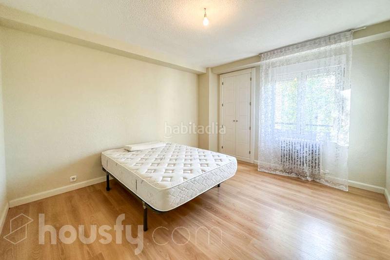 Foto 963d7a40-0177-4047-a070-c99d987e61db. Etagenwohnung in calle de ocaña . in Aluche Madrid