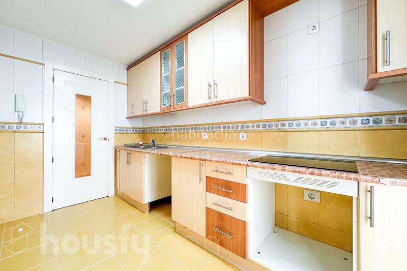 Foto df7ab022-8574-4aa3-999b-e94623e963b1. Etagenwohnung in calle de ocaña . in Aluche Madrid