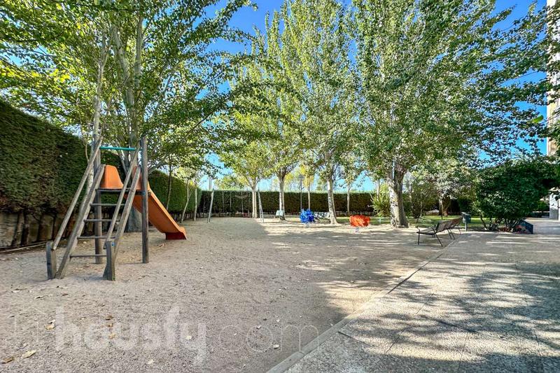 Foto e706dc43-722a-4d33-a76b-55d57bc148a0. Piso en calle de ocaña . en Aluche Madrid