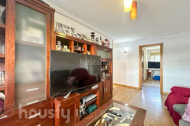 Foto 18cd13ee-560f-448b-8750-2abc877cfded. Appartement dans calle potasa . dans Butarque Madrid