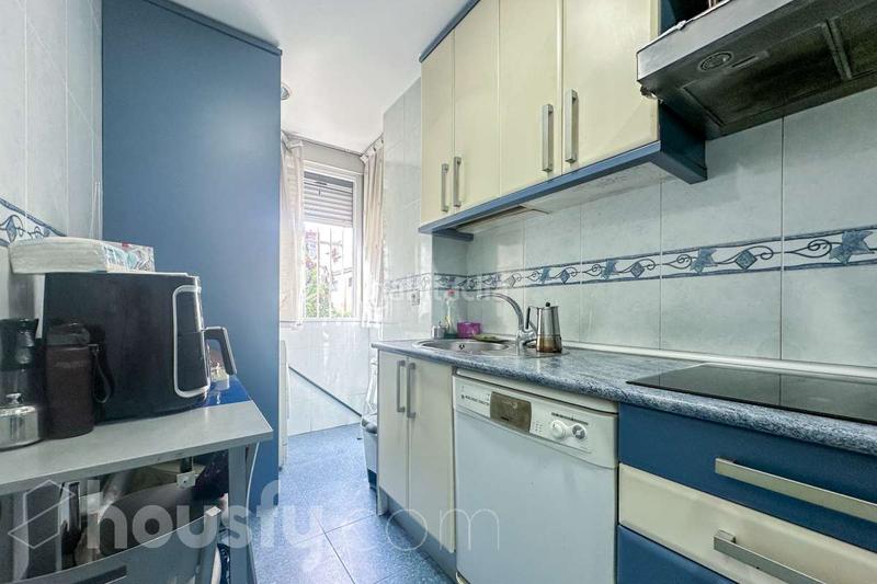 Foto 63d6dd76-b467-43d3-9902-1c76937515db. Appartement dans calle potasa . dans Butarque Madrid