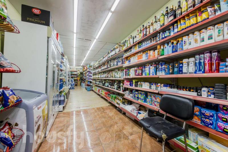 Foto 5df2303c-1213-48e7-8475-ab597fe09bbc. Local commercial dans avinguda del paral·lel . dans Barcelona