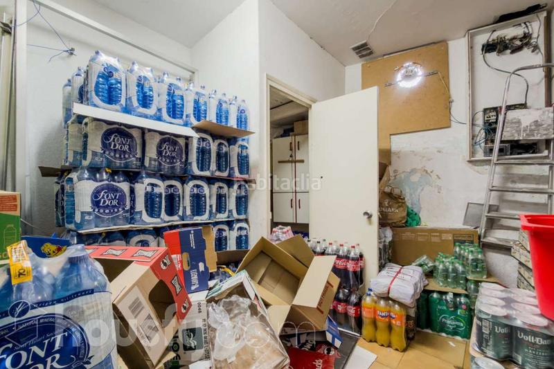 Foto 6d11384e-db9e-4240-85f9-c168d0b0ad40. Local commercial dans avinguda del paral·lel . dans Barcelona