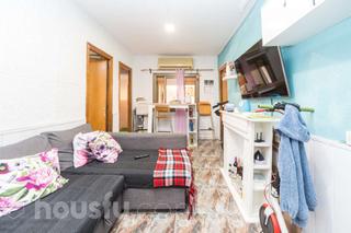 Etagenwohnung in Carrer romaní .