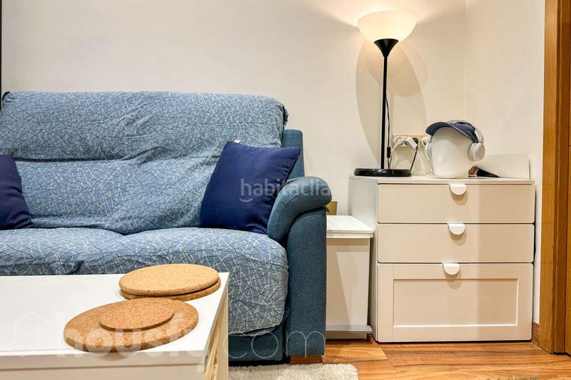 Foto 481d28f5-76de-4a1b-9e80-1e6b9256c887. Flat in calle de canarias . in Palos de Moguer Madrid