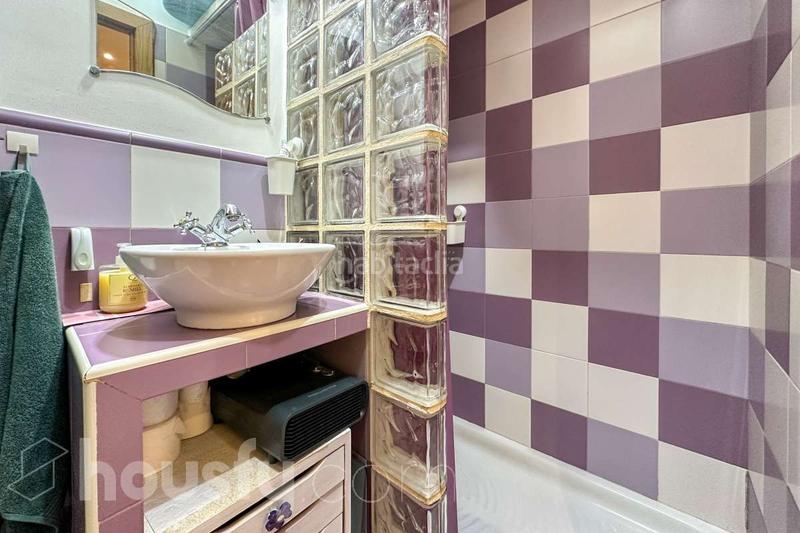 Foto 586fd68b-d720-4e61-9b68-74ba2f6f576d. Piso en calle de canarias . en Palos de Moguer Madrid