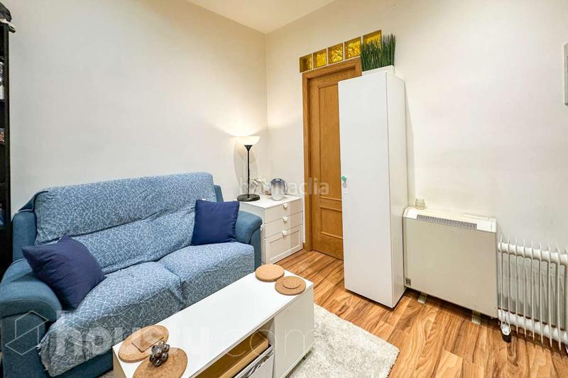 Foto 73f91407-bd73-40b5-96ff-e825ce7fec68. Piso en calle de canarias . en Palos de Moguer Madrid