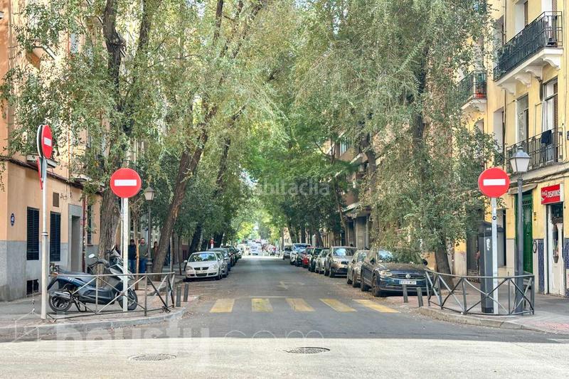 Foto 78a07037-d0df-4912-bce3-ce51ffc5c834. Piso en calle de canarias . en Palos de Moguer Madrid