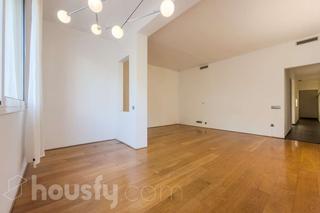 Appartement à Cl. bailen .