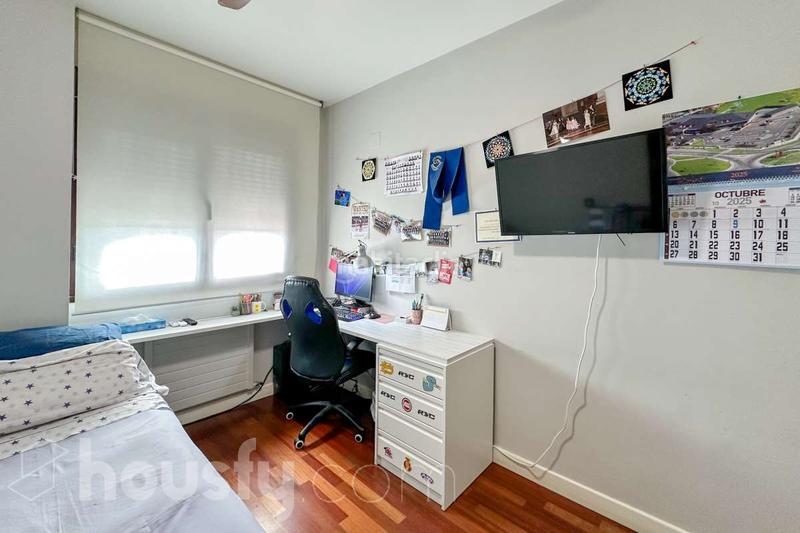 Foto 0a710fb2-613b-4f0d-923a-b84efb585bc0. Pis a cl. golondrina . a Aravaca Madrid