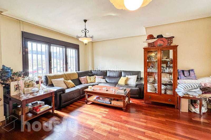 Foto d5abedc2-1c34-4956-a954-1eafebbc5d16. Pis a cl. golondrina . a Aravaca Madrid