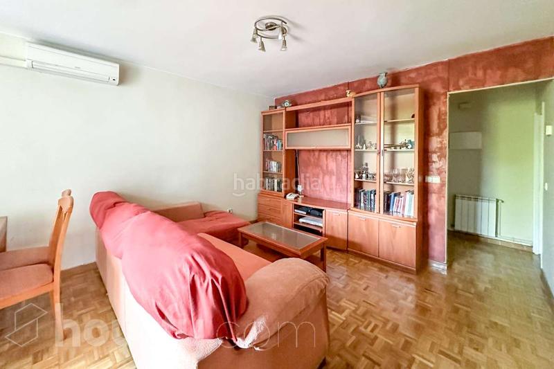 Foto d9b8071b-7944-4536-b385-c956229021ab. Appartement dans calle de illescas . dans Aluche Madrid