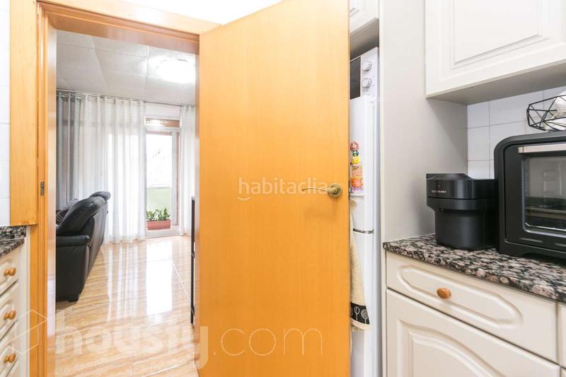 Foto 7931ffe7-4371-42bb-9067-bf07f433cbb2. Appartement dans cl gasela . dans La Guineueta Barcelona