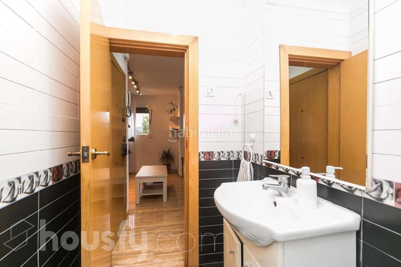 Foto 443e6ae4-d91f-4664-b4cb-0fa3bfd6d6e9. Etagenwohnung in cl gasela . in La Guineueta Barcelona