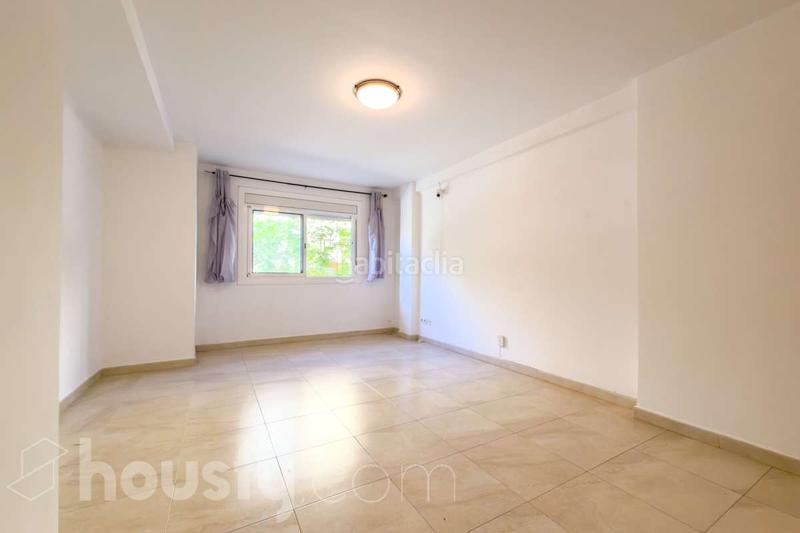 Foto 4d489a8a-366d-4c29-b75a-db30a456b82d. Appartamento in av meridiana . in La Sagrera Barcelona