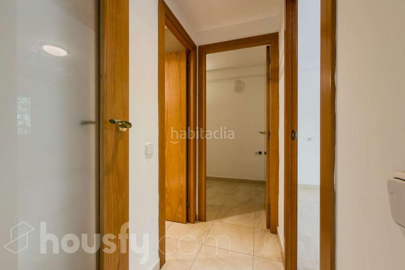 Foto 8a9f05fa-4eda-4761-b4d6-395e22d55f95. Appartamento in av meridiana . in La Sagrera Barcelona