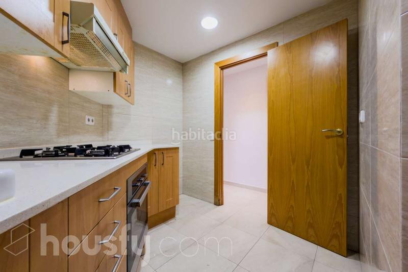 Foto de797fdc-b5eb-4448-b1c1-e2083a9149c9. Appartamento in av meridiana . in La Sagrera Barcelona