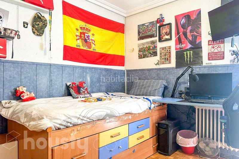 Foto 8c4a7874-d576-4826-90e5-6f887baddef7. Casa adosada en calle del grabado . en Sector 3 Getafe