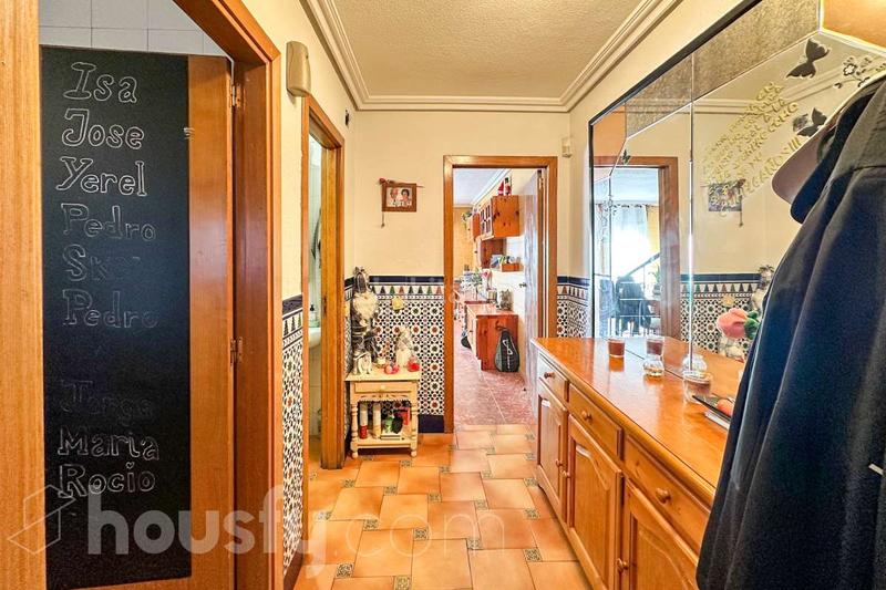 Foto c56d8713-545f-4c18-8679-68a8899d7dae. Casa adosada en calle del grabado . en Sector 3 Getafe