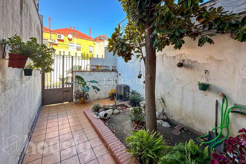 Foto c7e37ae3-486c-4cb2-ad7d-c02f60b28556. Casa adosada en calle del grabado . en Sector 3 Getafe