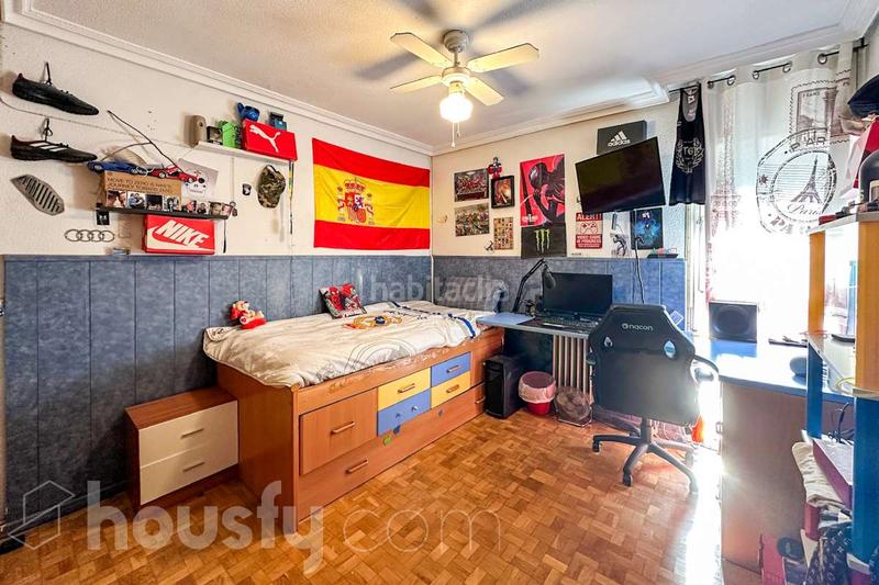 Foto 0c545469-c0fb-4e2b-a1a0-94838576382b. Semi detached house in calle del grabado . in Sector 3 Getafe