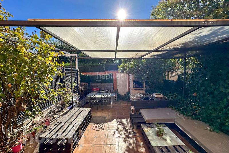 Foto 0e330c49-0d95-4c04-82e0-bd2ee06c16ec. Semi detached house in calle del grabado . in Sector 3 Getafe