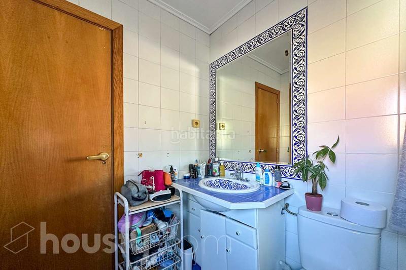 Foto 41a76a01-8ca3-4c15-9d17-7acac8ea7766. Semi detached house in calle del grabado . in Sector 3 Getafe