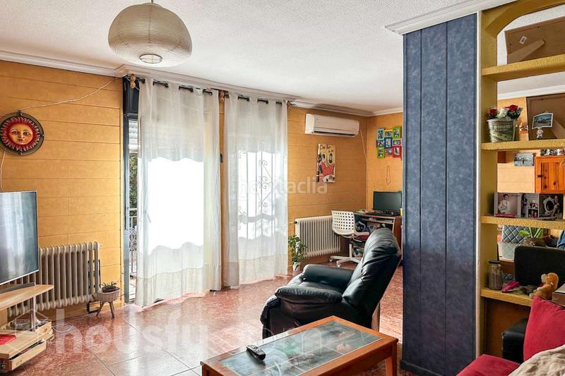 Foto a7e93c18-cd47-4e6d-8f10-ceadf8d90d0c. Semi detached house in calle del grabado . in Sector 3 Getafe