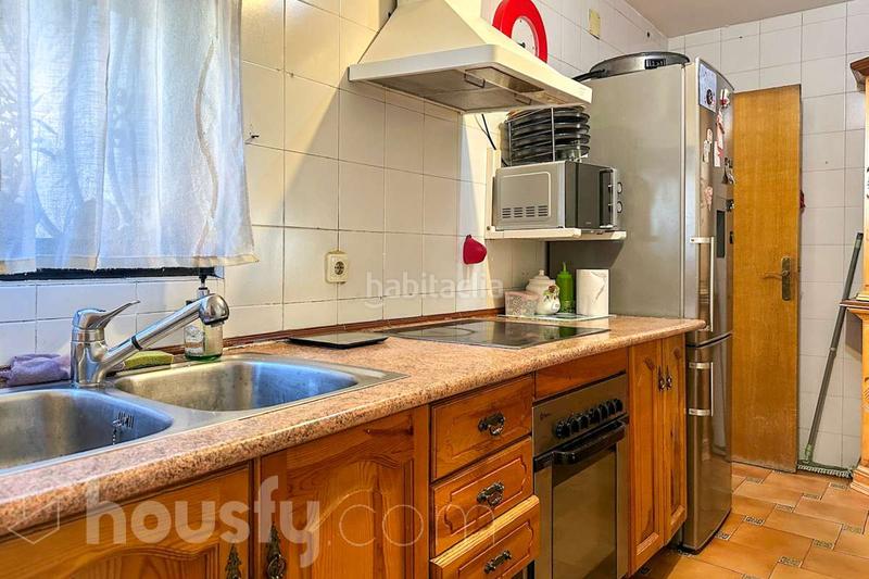 Foto e9cba989-e36b-4bd8-acf0-1f91ca2441b0. Semi detached house in calle del grabado . in Sector 3 Getafe