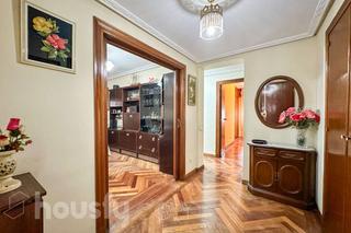 Appartement à C. fermín caballero .