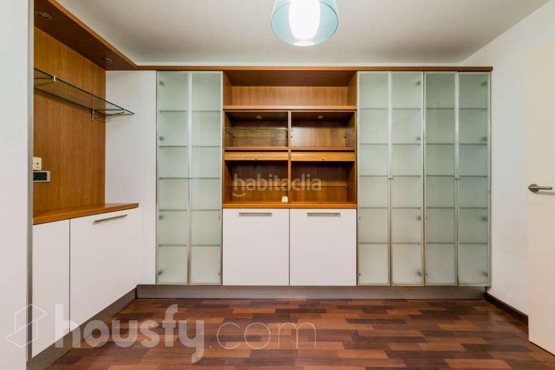 Foto 1c0a37cd-388e-4345-bd44-e5f129409195. Appartement dans carrer del cardenal vives i tutó . dans Barcelona