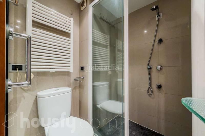 Foto 73c21506-0c6e-4fac-a67a-027ca5c5443c. Appartement dans carrer del cardenal vives i tutó . dans Barcelona