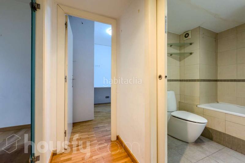 Foto 962c08dd-25f5-45fc-a4c2-5abc9b2c4c7e. Appartement dans carrer del cardenal vives i tutó . dans Barcelona